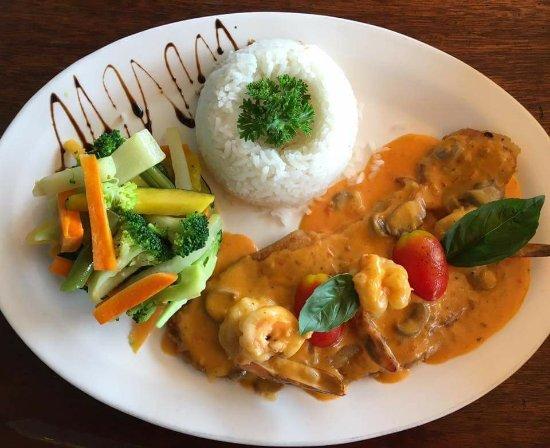 La Fuente De Los Mariscos